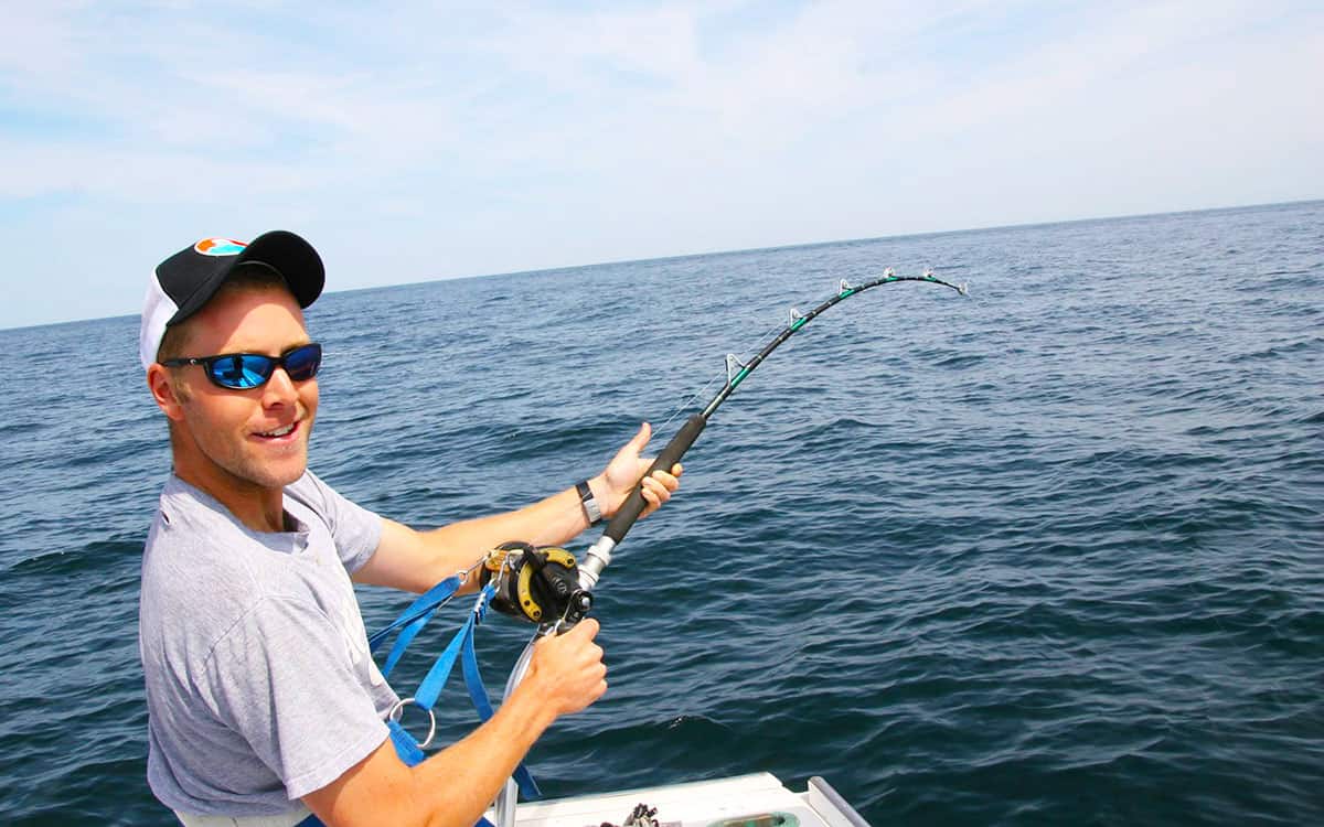 Affordable fishing charters in Barcelona, and nearby coastal area. 